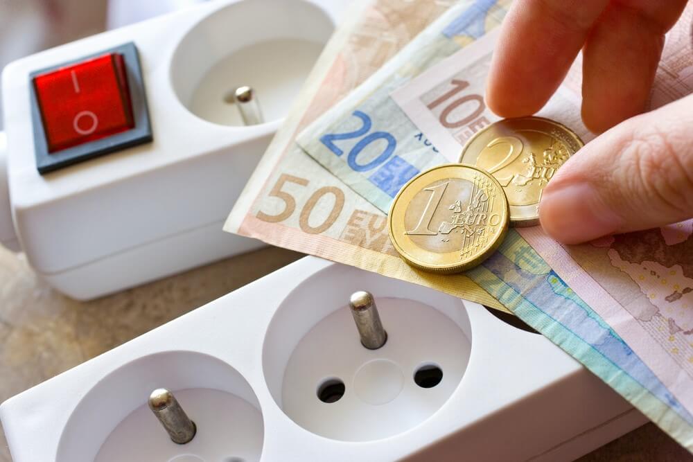 ¿Cómo disminuir las facturas de luz en el piso de alquiler?