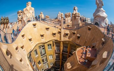 ¿Cómo están regulados los pisos turísticos en Barcelona?